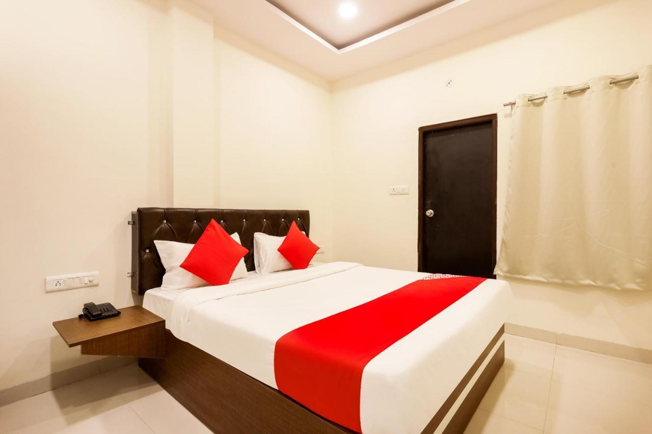 Oyo Flagship 30861 Hotel Velocity Vijay Nagar Индор Екстериор снимка
